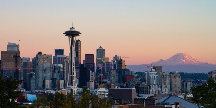 1920px-Seattle_Kerry_Park_Skyline
