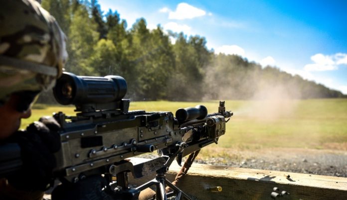Sky-Soldiers-from-1st-Battalion-503rd-Infantry-Regiment-qualified-with-their-M240s-in-Grafenwoehr-Germany-September-8-2018-during-Saber-Junction-18-1.jpg