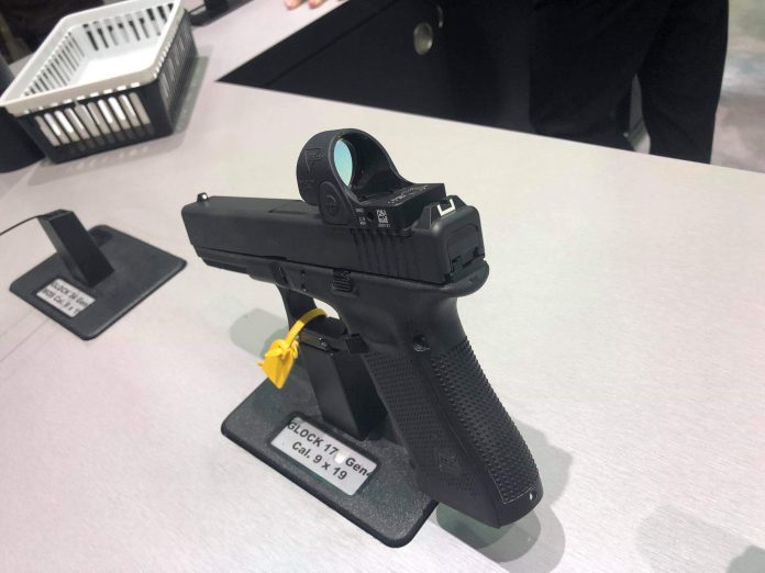 received_1087887658084558