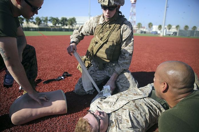 From_tourniquets_to_combat_gauze,_Marines_learn_life-saving_skills_160804-M-ML847-361
