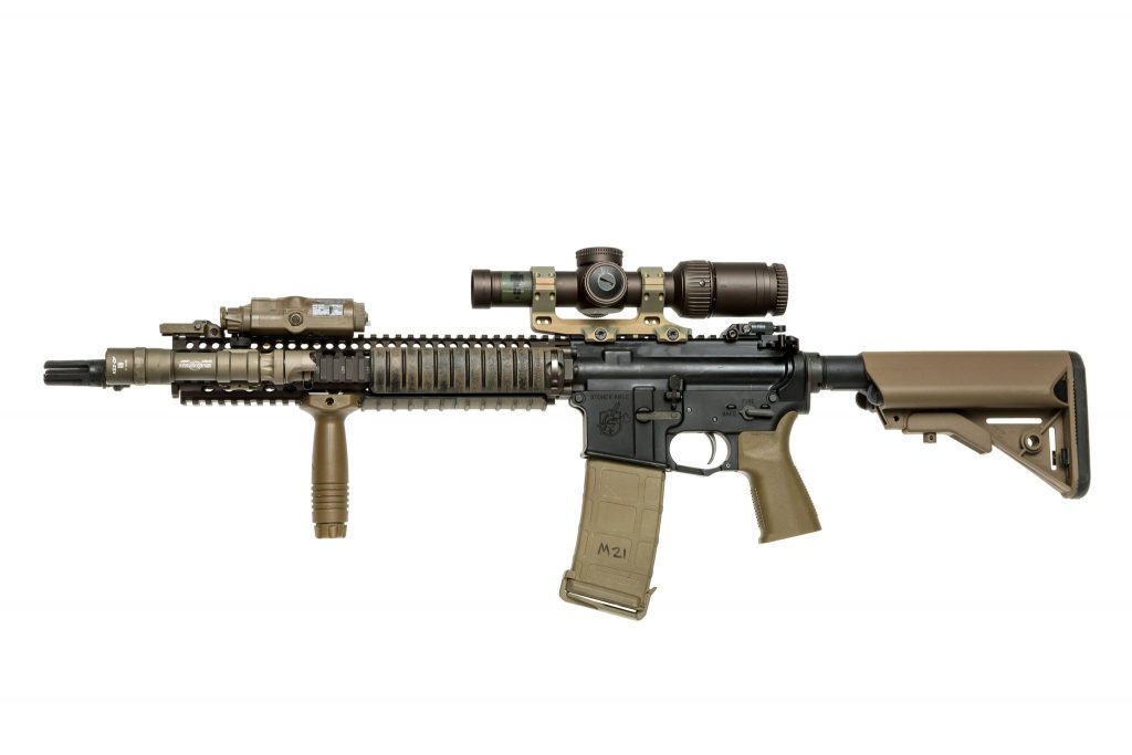 aus mount on a kac rifle lpvo 