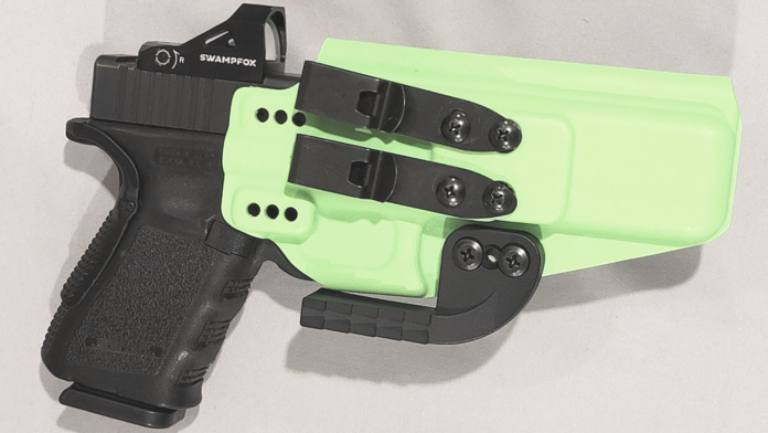 Copy of TOP 5 ELEMENTS OF A QUALITY TUCKABLE HOLSTER