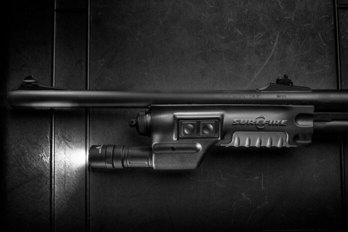 Forend_618-LMG_870_background
