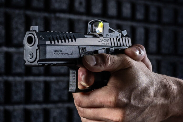 cz-p09-nocturne-01-web