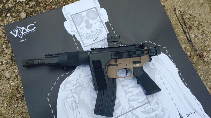 1111201104-696x392 (1)