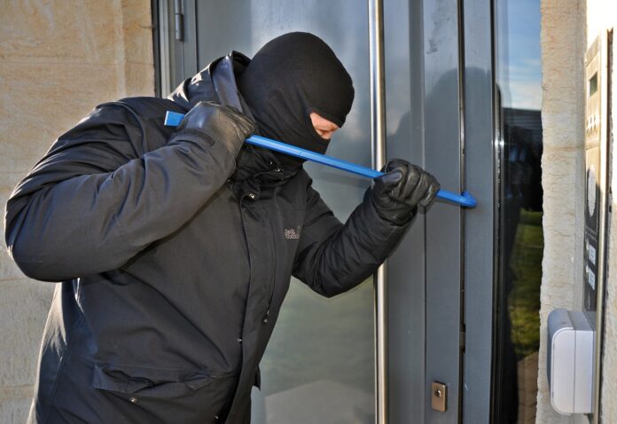 burglar-3718381_1280 Securing valuables