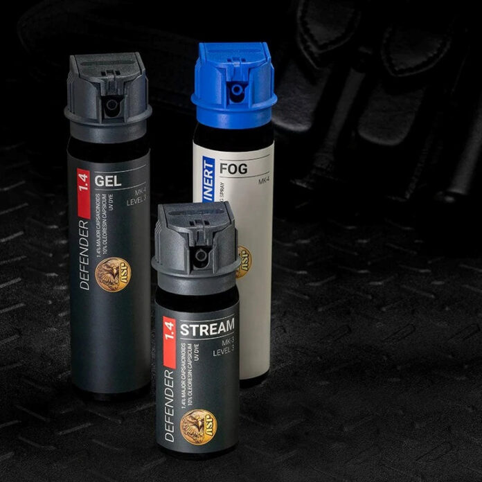 Defender_LE_OC_Group_Image_01_60c86980-001b-4c50-a314-cbb8762e0793