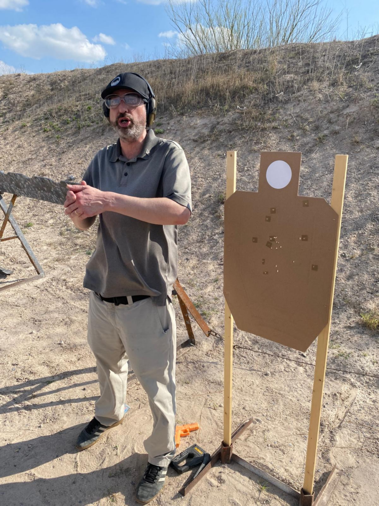 Training With Gabe White Pistol Shooting Solutions Glock 17 Class 
