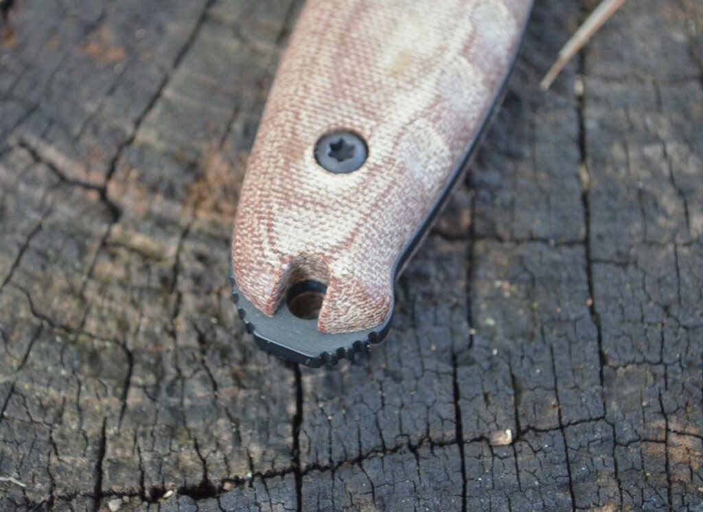 Cold Steel Republic - lanyard hole